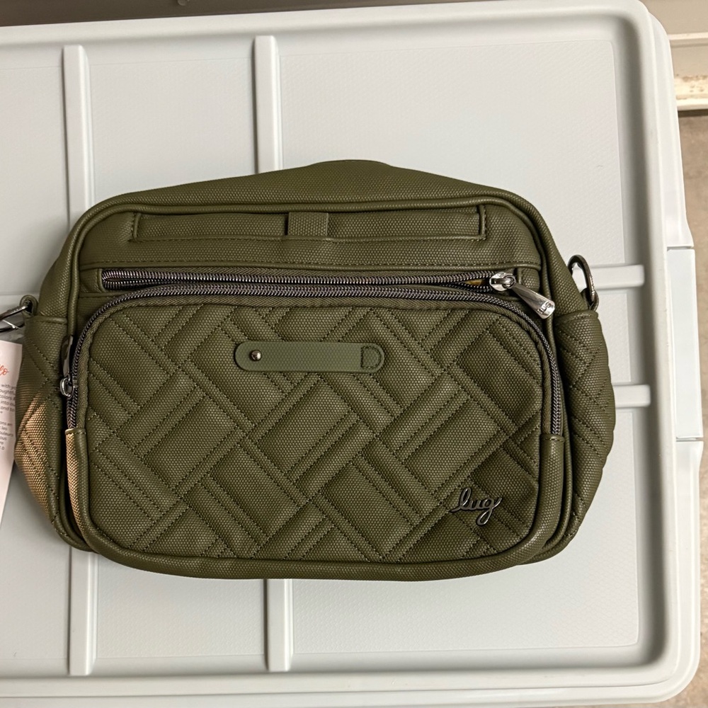 Lug Carousel XL NWT - Matte Luxe Olive Green